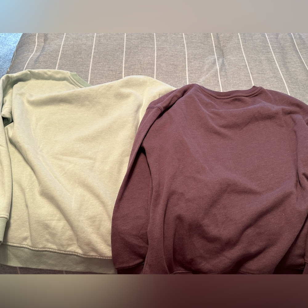 American Eagle. Medium Sweatshirt Bundle. Light G… - image 4